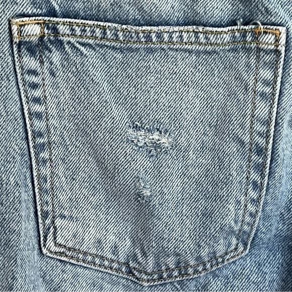 Women’s We The Free Light Wash Distressed Straight Leg Mom Jeans Size 25 - Picture 13 of 15